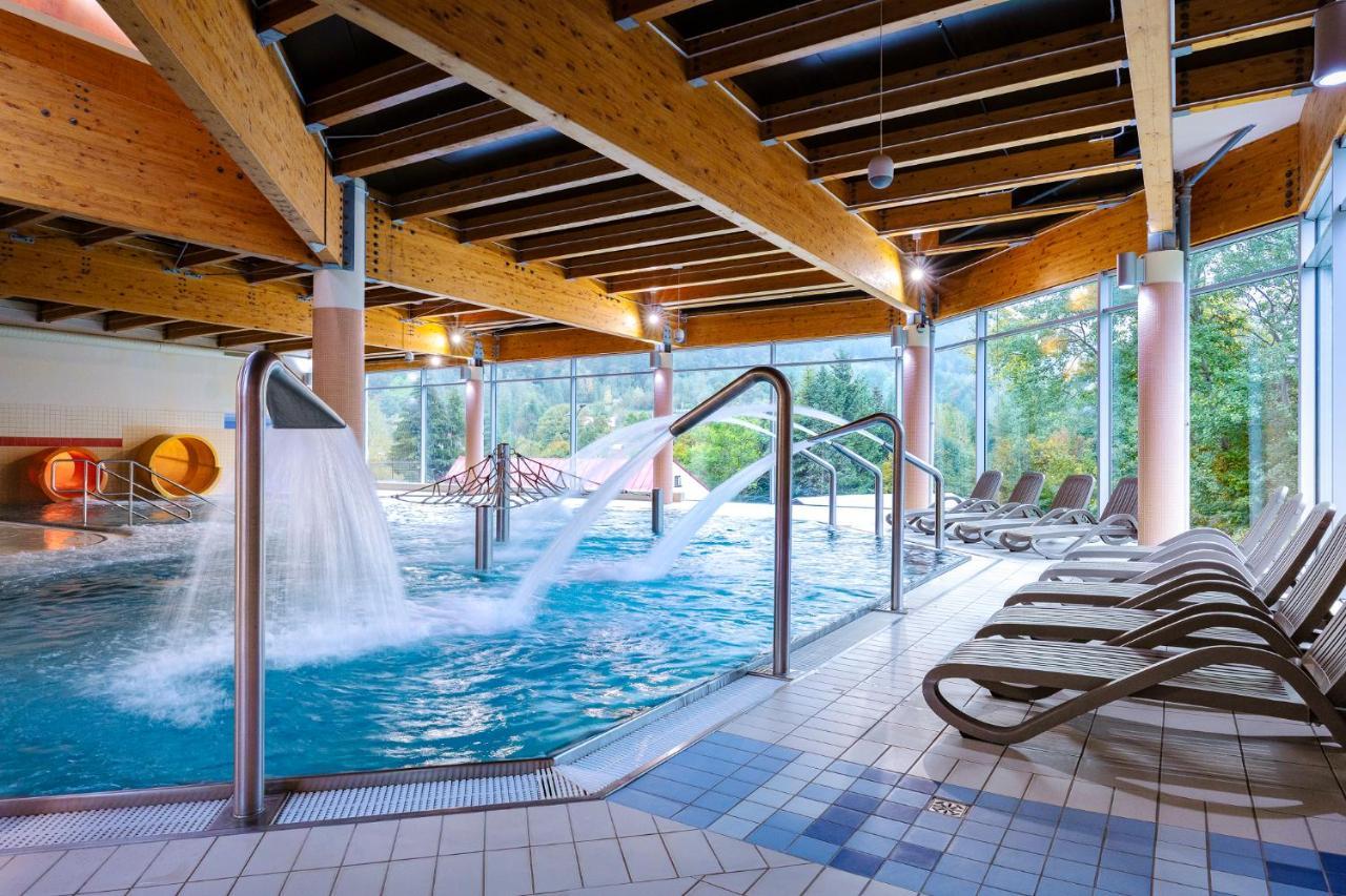 Interferie Aquapark Sport Hotel Malachit ชเวียราโดว์-สโดรยจ์ ภายนอก รูปภาพ